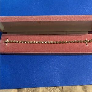 Corona Gold Bracelet with Prong-Set Stones